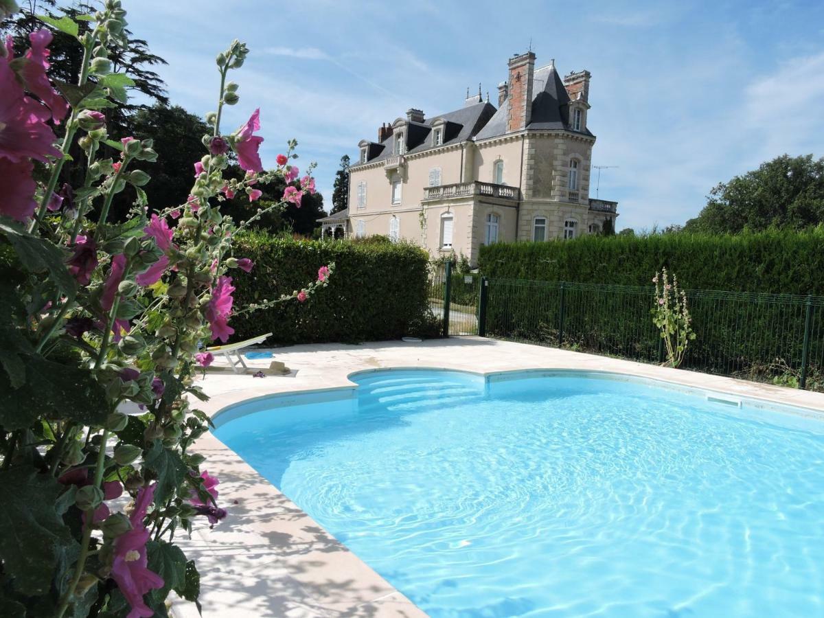 Chateau Vary Jarzé Exterior photo